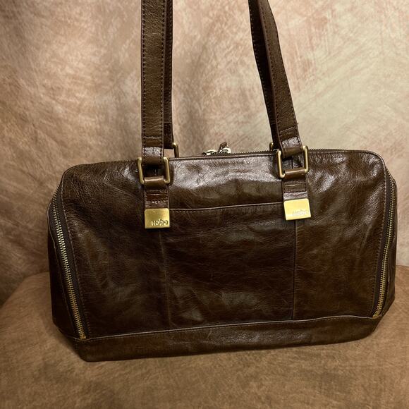 Hobo the Original Brown Leather Shoulder Bag Full Zip Paisley Lining Indie Y2K - Picture 2 of 13